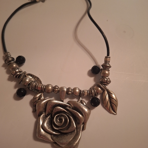 Lot Of 10‎ Necklaces Statement Pieces Costume Jewelry - Picture 5 of 10